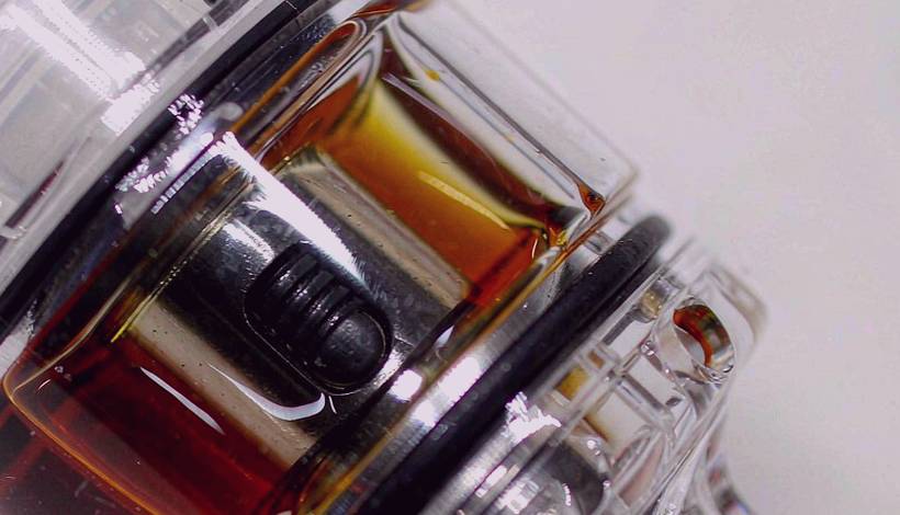 E-Liquid Vape Juice Gallon packaging detail